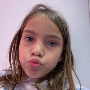 Meet your Posher, Sidney